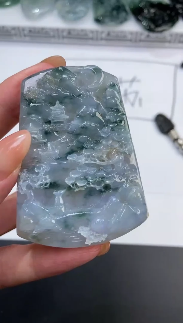 未镶嵌挂件翡翠1001392   多人