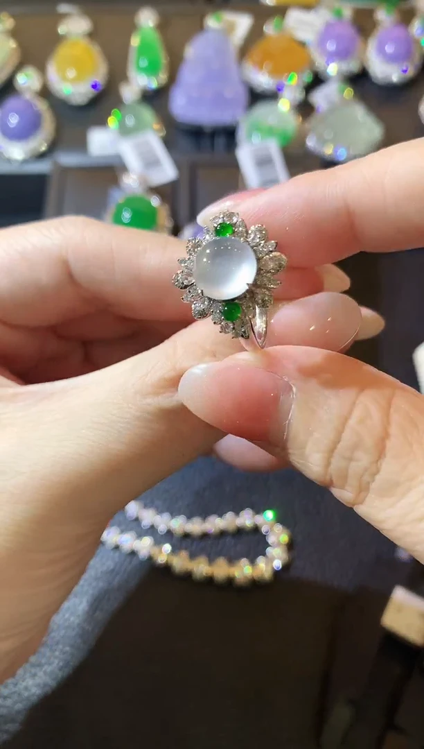 翡翠戒指18K金镶嵌C56 翡翠