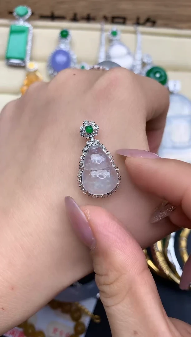 颈饰18K金镶嵌翡翠289-中国好珍宝