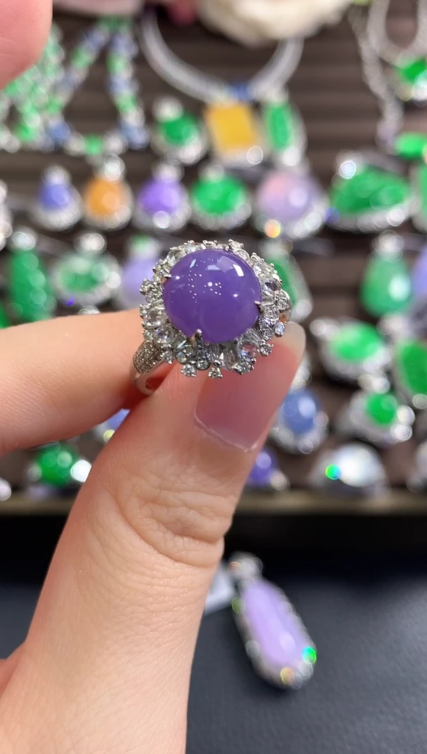 18K金镶嵌戒指翡翠g27 紫货有色差