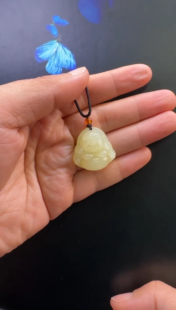 颈饰未镶嵌和田玉吊坠