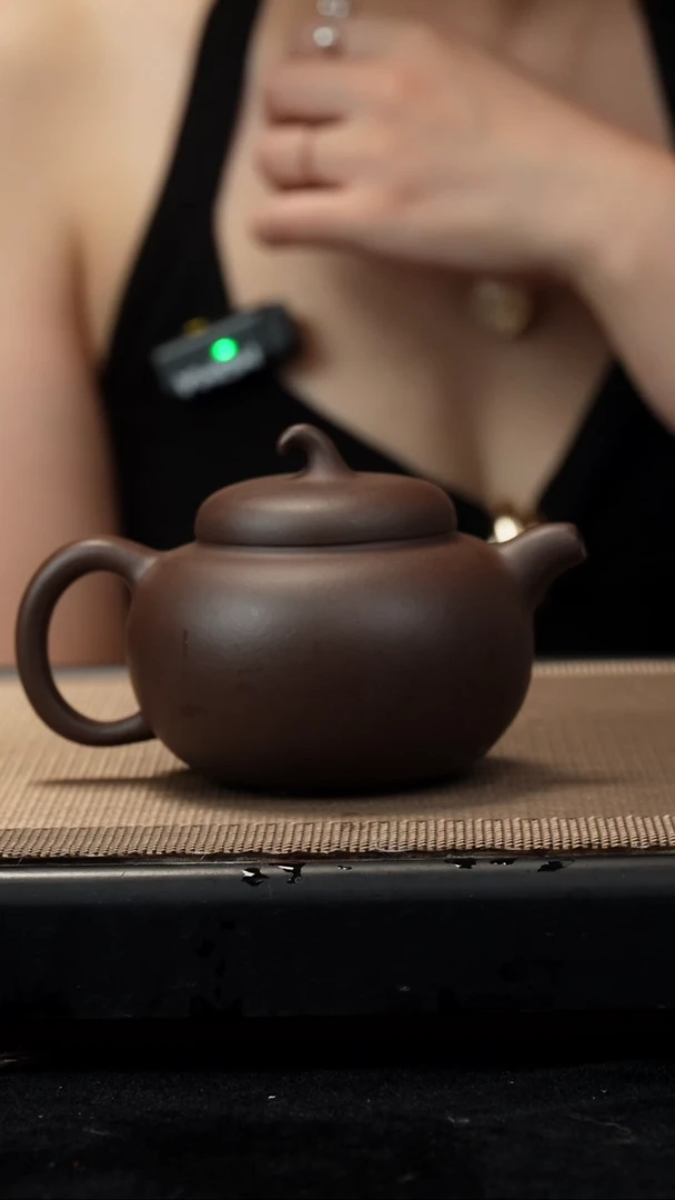 茶壶紫砂紫泥茄瓜240c