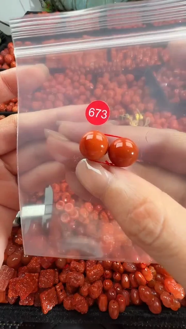 颈饰钛钢南红玛瑙11