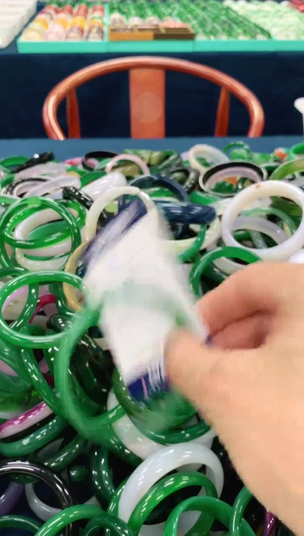 手镯玛瑙/玉髓未镶嵌201