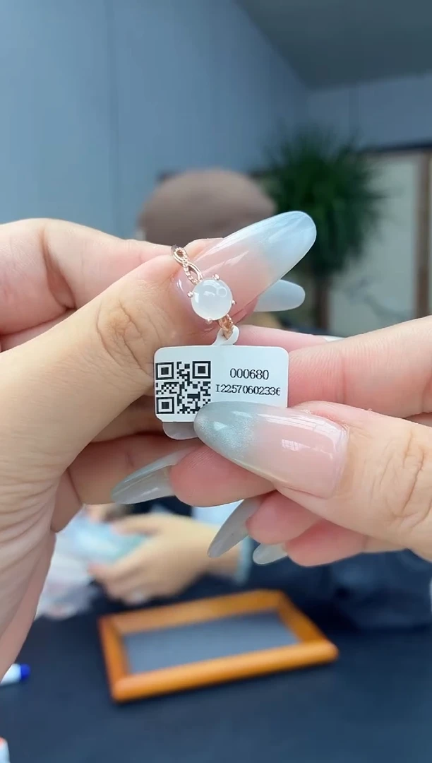 颈饰银S925镶嵌翡翠11111111111