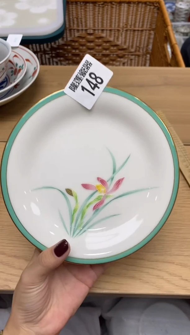 瓷片瓷器之美，尽在隆莲。