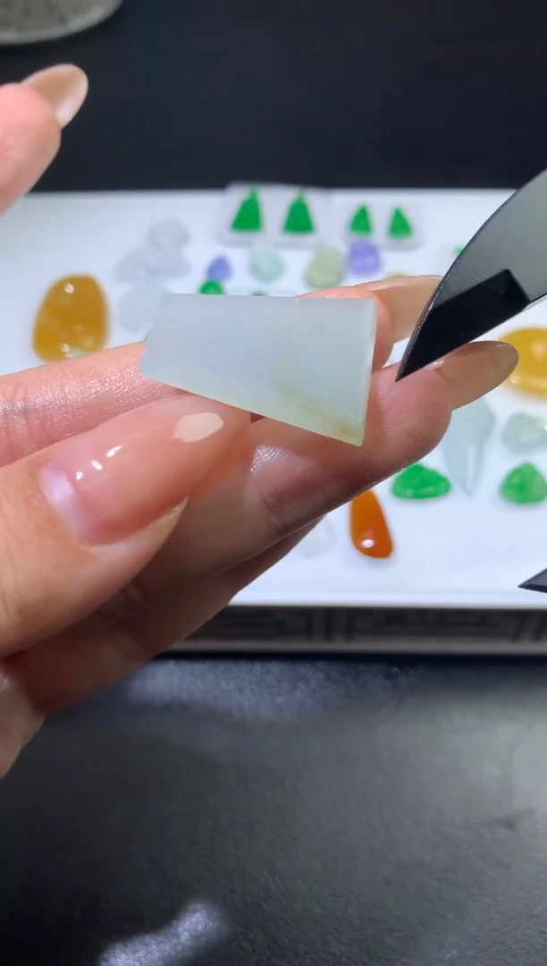 未镶嵌定制翡翠毛货 27.8*22*3.6