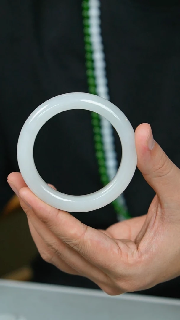 【闪购商品】和田玉手镯未镶嵌40号-58手镯/GG/1