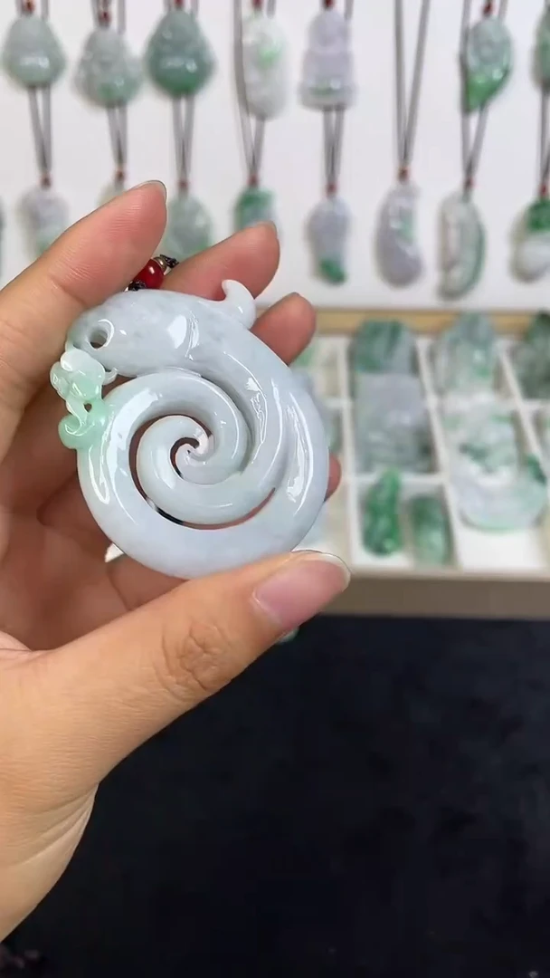 颈饰未镶嵌翡翠1