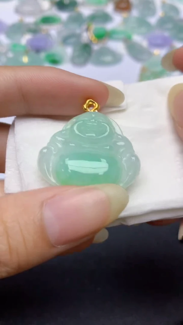 颈饰18K金镶嵌翡翠天然缅甸a货翡翠百元以上9元证书费自理