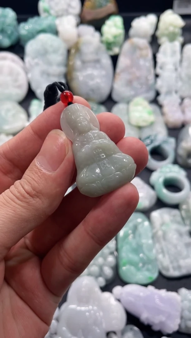 翡翠未镶嵌颈饰天然翡翠a货