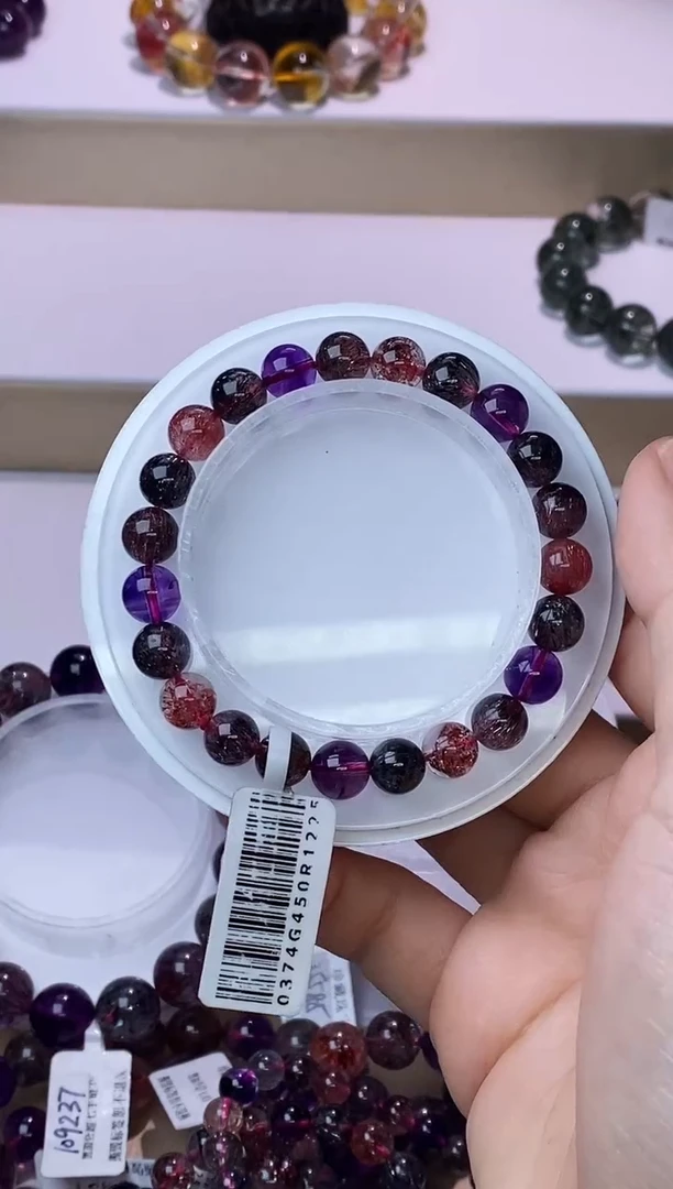 【闪购商品】水晶手链未镶嵌黑加仑超七单圈8m+