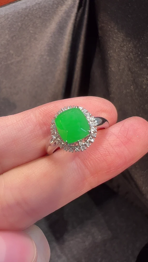 18K金镶嵌戒指翡翠L6戒指