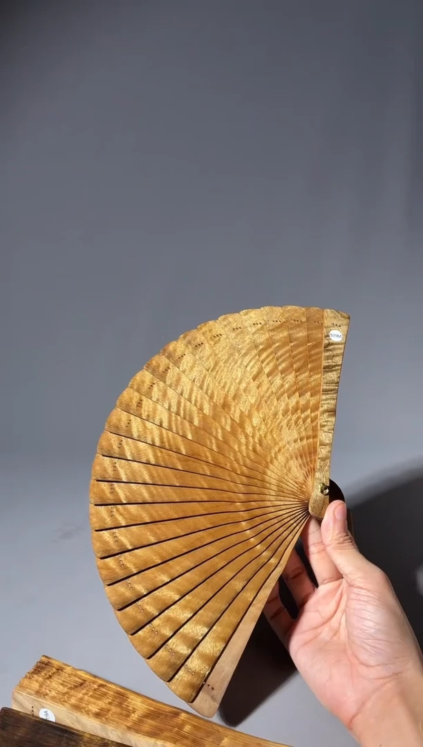 其他楠木（金丝楠）?****?929号18cm小叶桢楠扇子