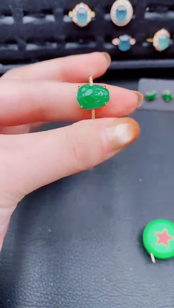 【闪购商品】翡翠戒指银S925镶嵌天然a货翡翠811