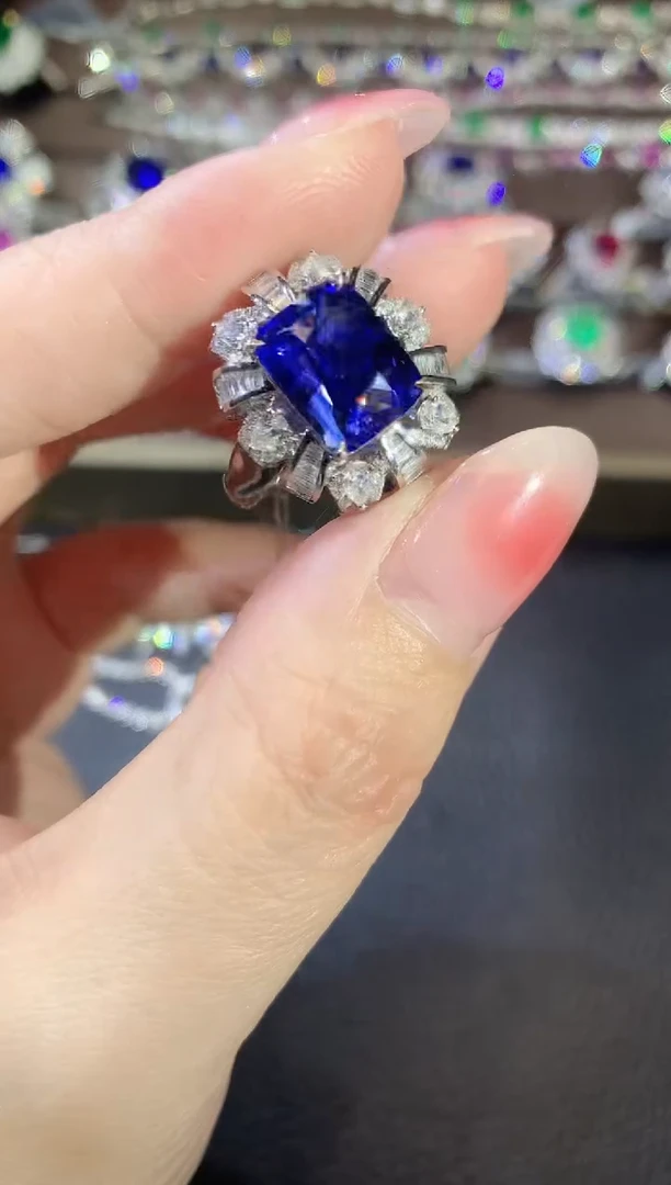 【闪购商品】蓝宝石戒指18K金镶嵌C68