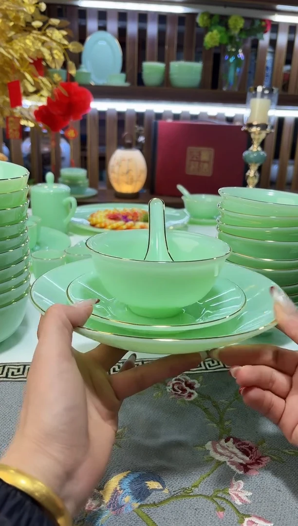 玉瓷四件套10套餐具