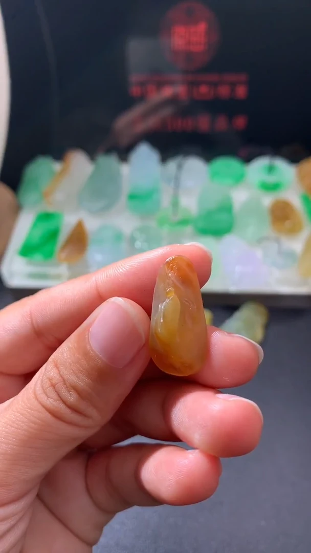 未镶嵌定制翡翠