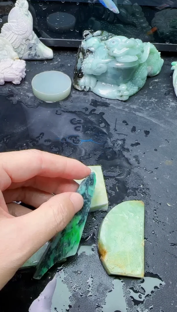 未镶嵌挂件翡翠23