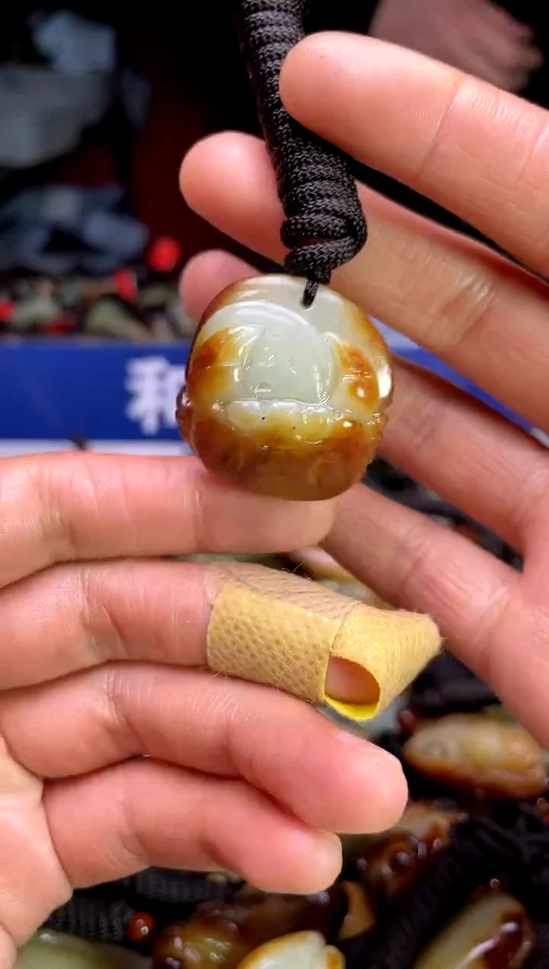 【闪购商品】和田玉颈饰未镶嵌1