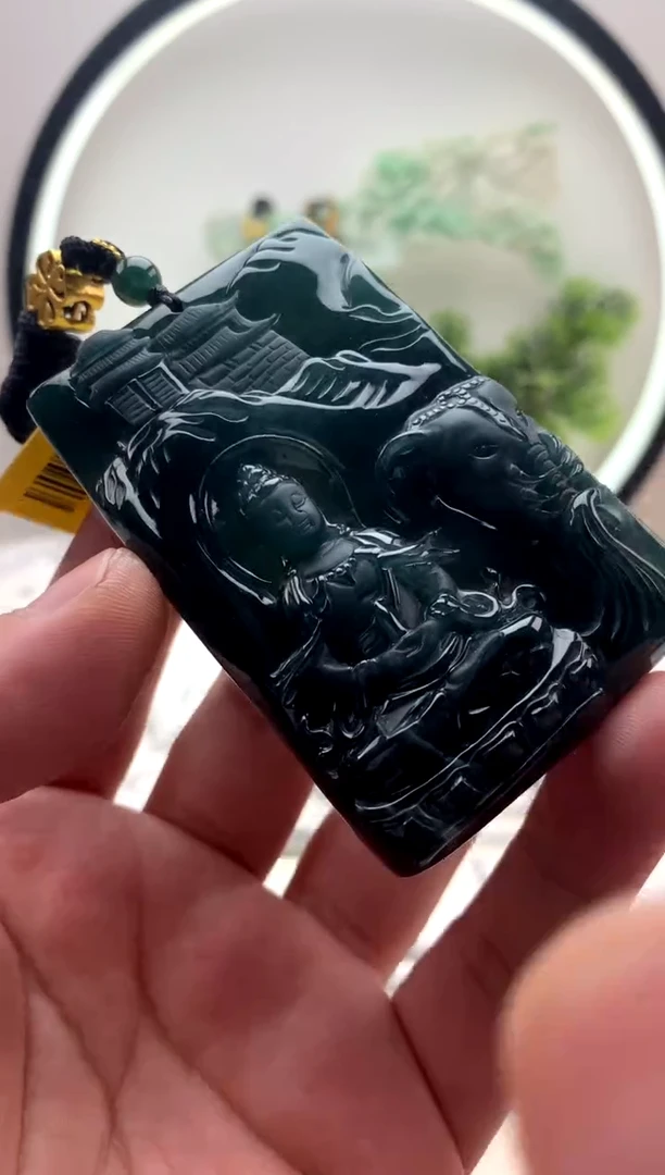 颈饰未镶嵌翡翠普贤