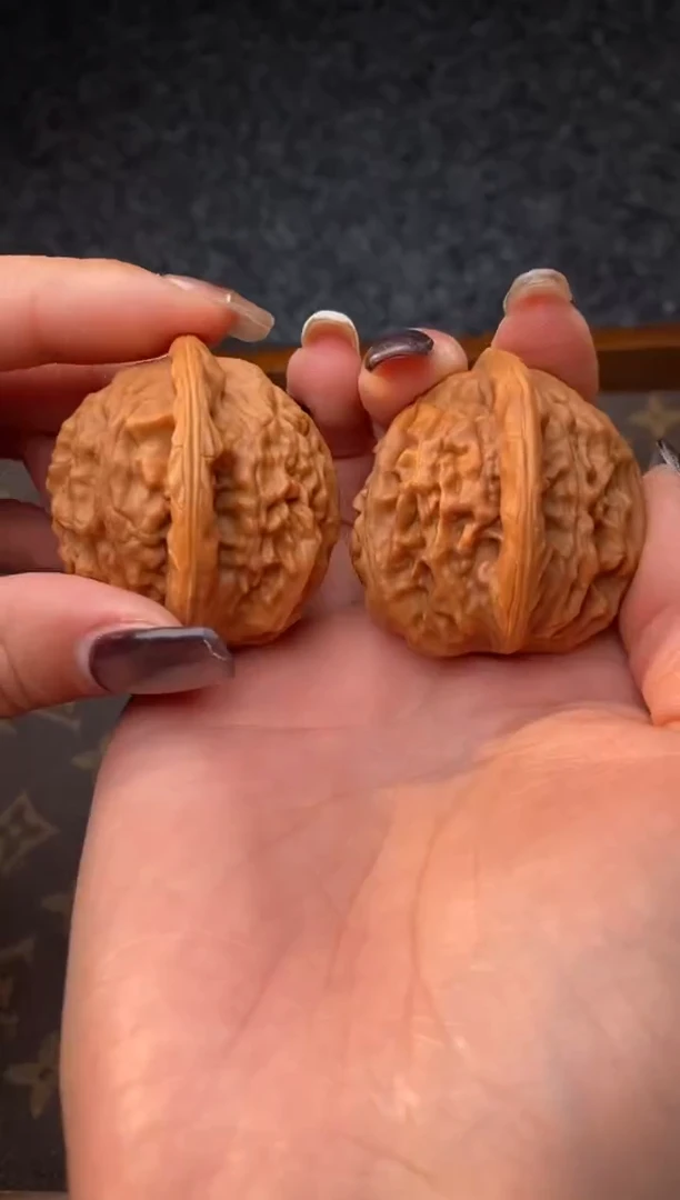 把件文玩核桃b325号40尺大红袍