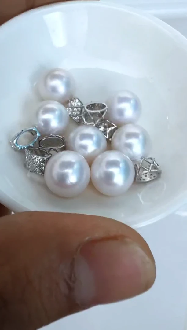 【闪购商品】淡水珍珠颈饰银S925镶嵌发其一