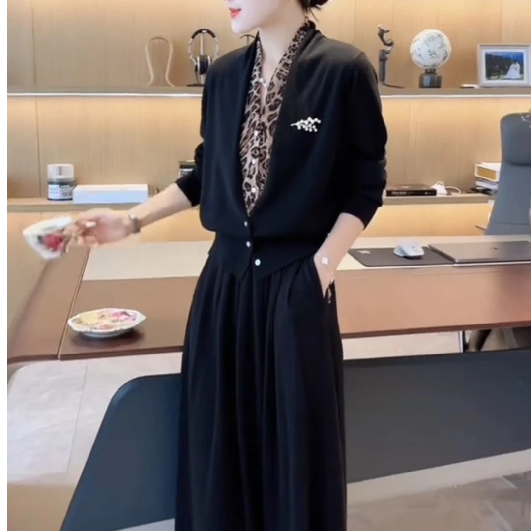 [工厂直销套装]春秋款豹纹贵妃领针织衫垂感遮肚半身裙99168+XQ60