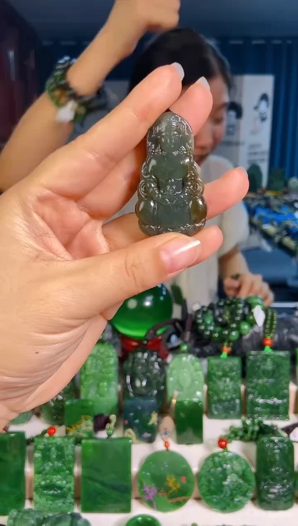 和田玉未镶嵌挂件1