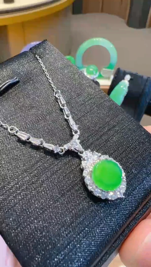 【闪购商品】翡翠套链银S925镶嵌多样性发货一件
