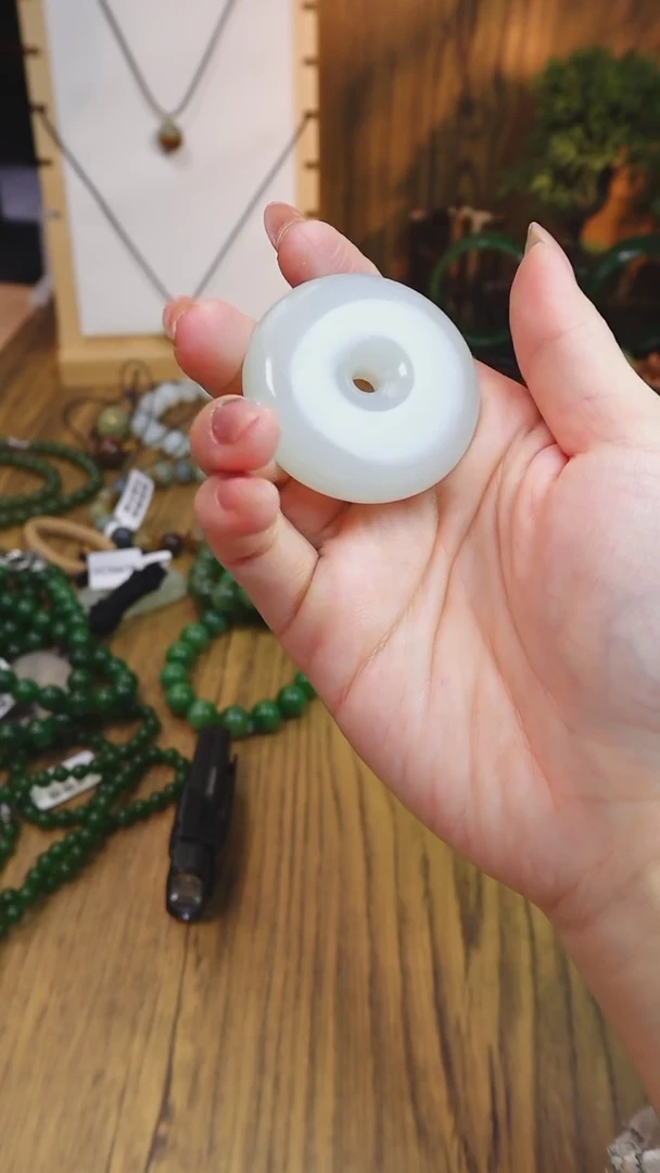 【闪购商品】和田玉吊坠(不含链)未镶嵌青海野牛沟高冰白平安扣