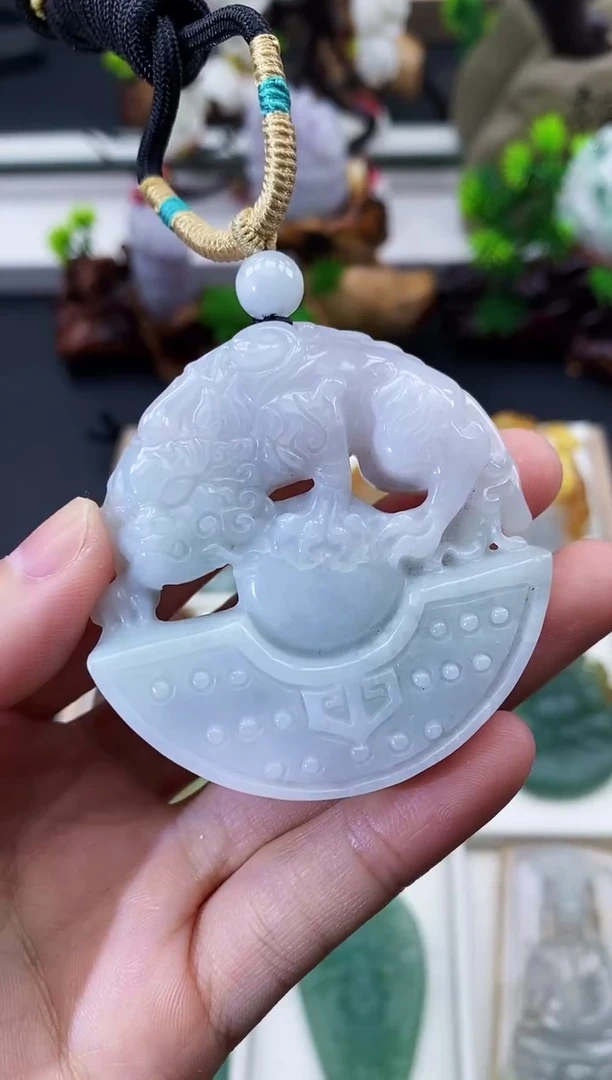 颈饰未镶嵌翡翠天然缅甸A货翡翠