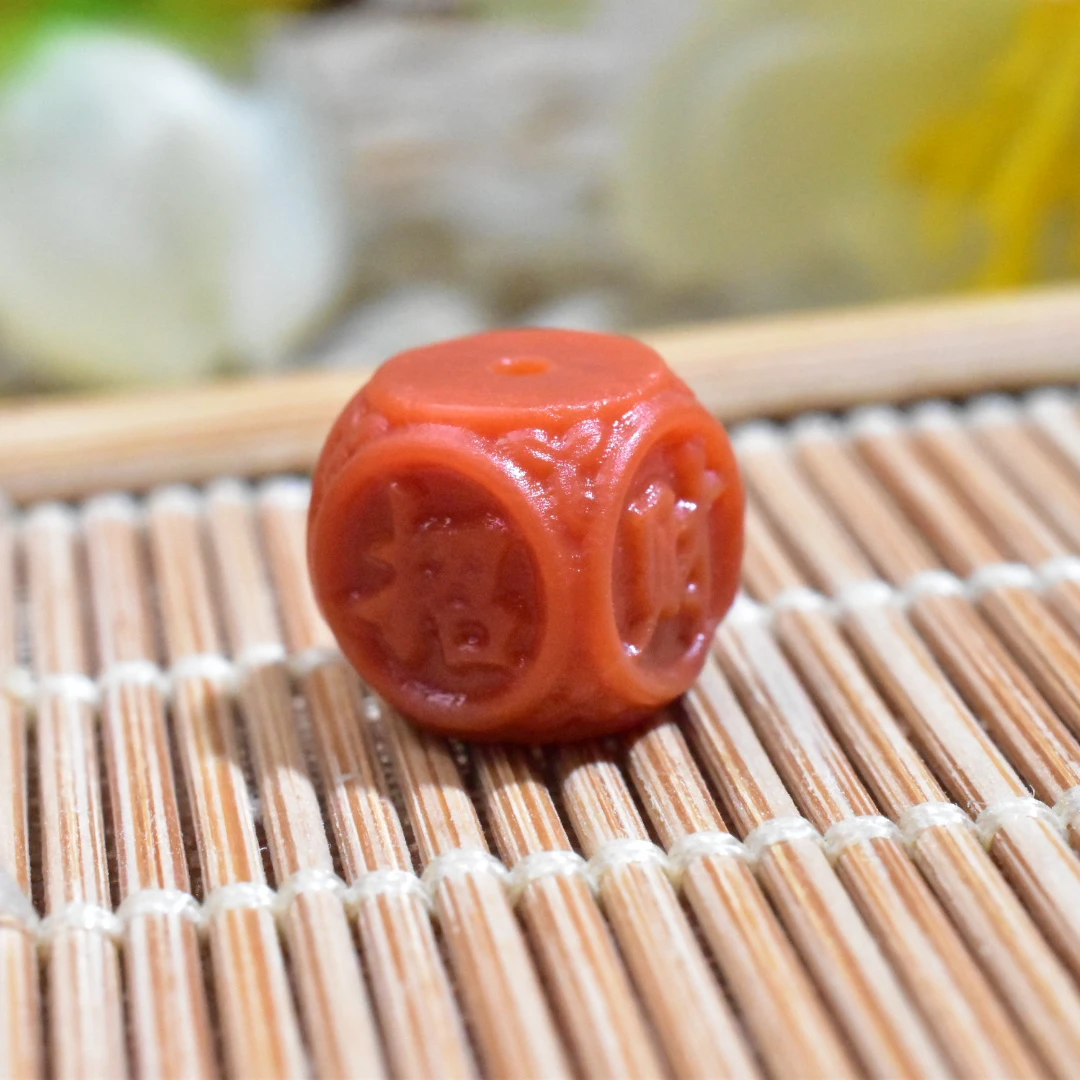 【一九珠宝】卡8mm南红瓦西雕刻招财进宝六方珠  YJ8058