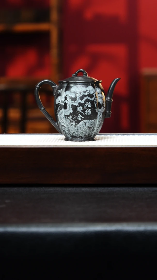 宜兴紫砂 宫灯 石黄 李志佩 h567