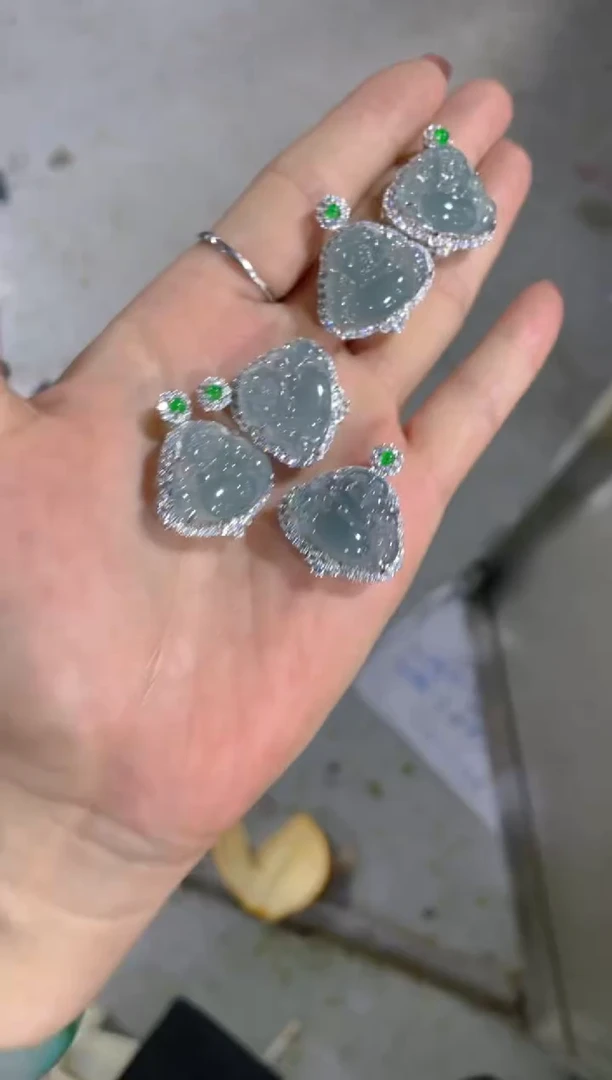 【闪购商品】翡翠颈饰未镶嵌天然A货翡翠多样性发货拍一发一