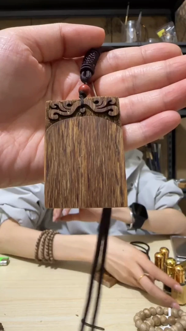 香料21号芽庄野料雕刻牌