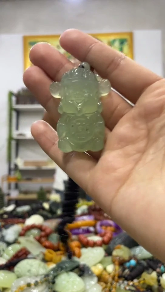 未镶嵌岫玉吊坠