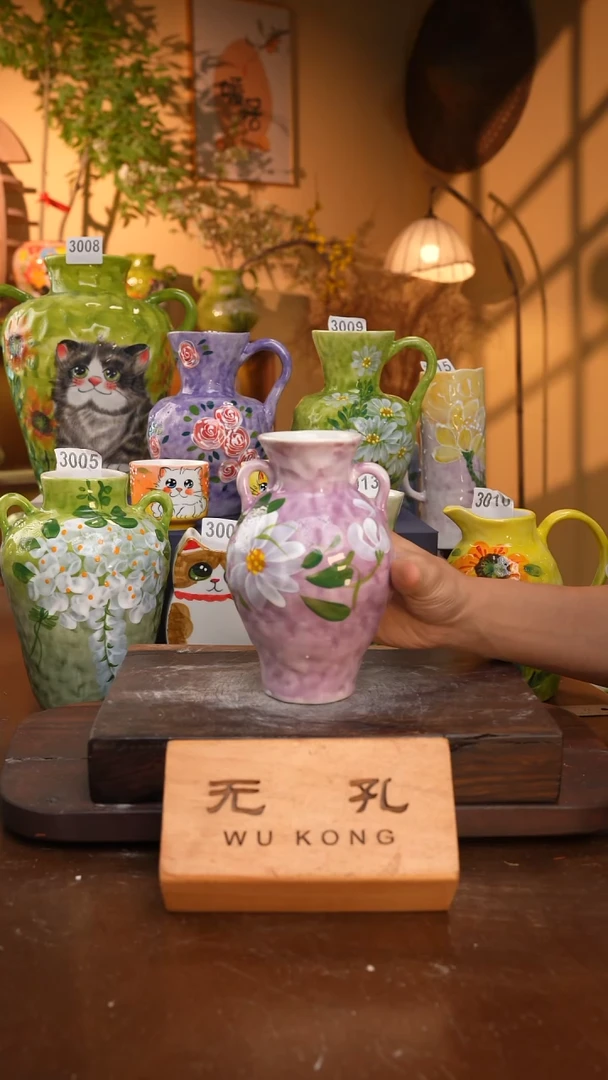 摆件1-195口径7高度17 1-2误差手工手绘有些许色差 完美慎拍