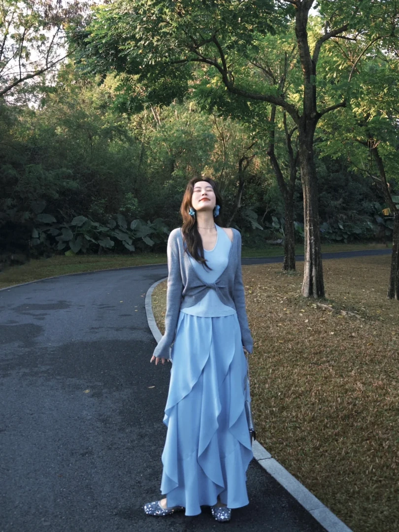 2025新春新款一整套女慵懒风针织开衫背心套装荷叶边半身裙三件套