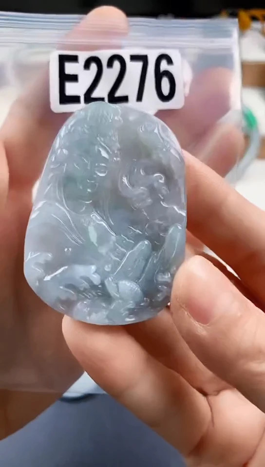 颈饰未镶嵌翡翠天然翡翠吊坠挂饰