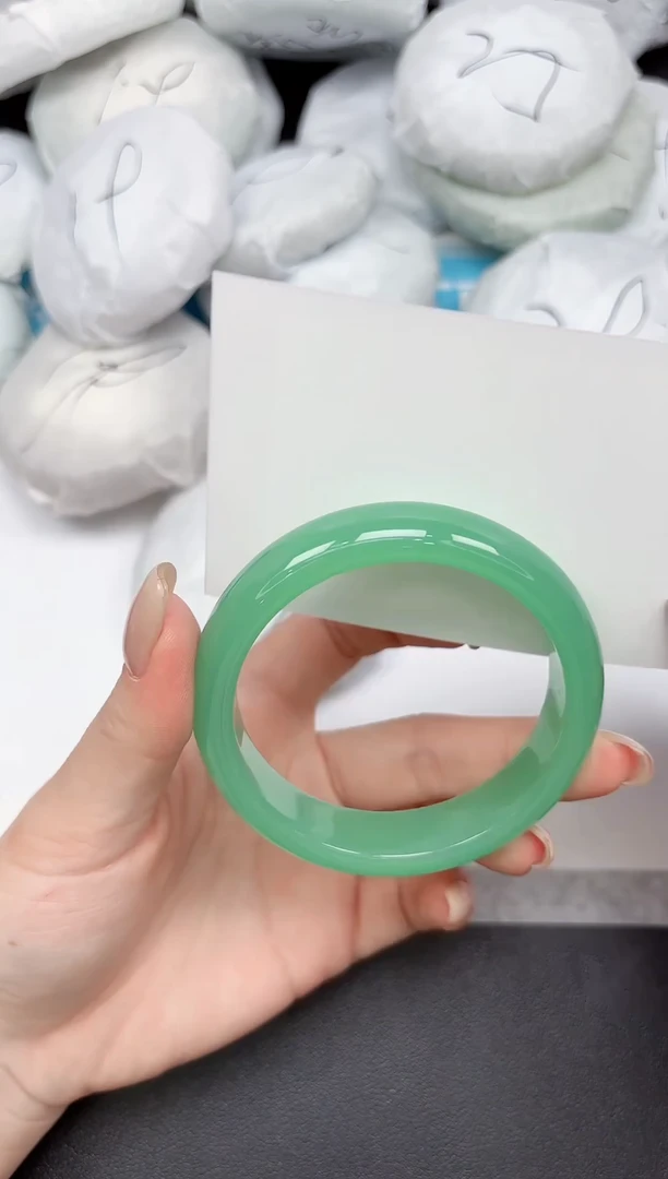 未镶嵌手镯石英质玉327/56.1