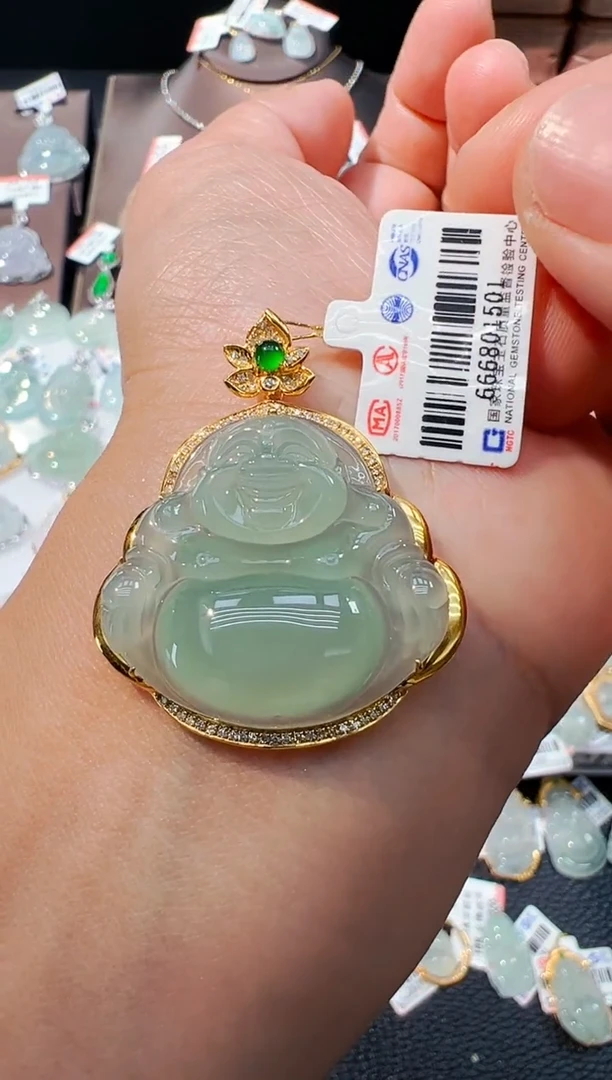 吊坠(不含链)18K金镶嵌翡翠佛公吊坠1501
