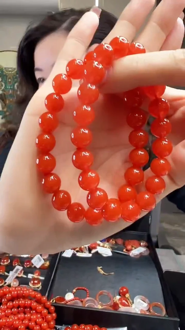 【闪购商品】南红玛瑙冰红手串未镶嵌10mm/多样性发其一