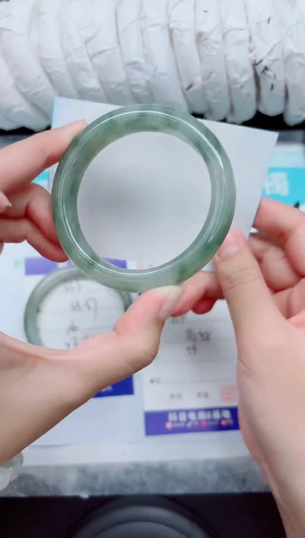 未镶嵌手镯石英质玉334-54