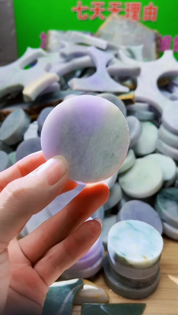 翡翠未镶嵌颈饰天然翡翠A货127