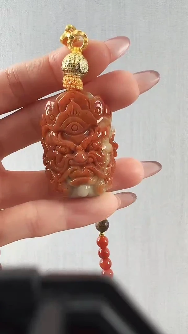 颈饰未镶嵌翡翠红财神