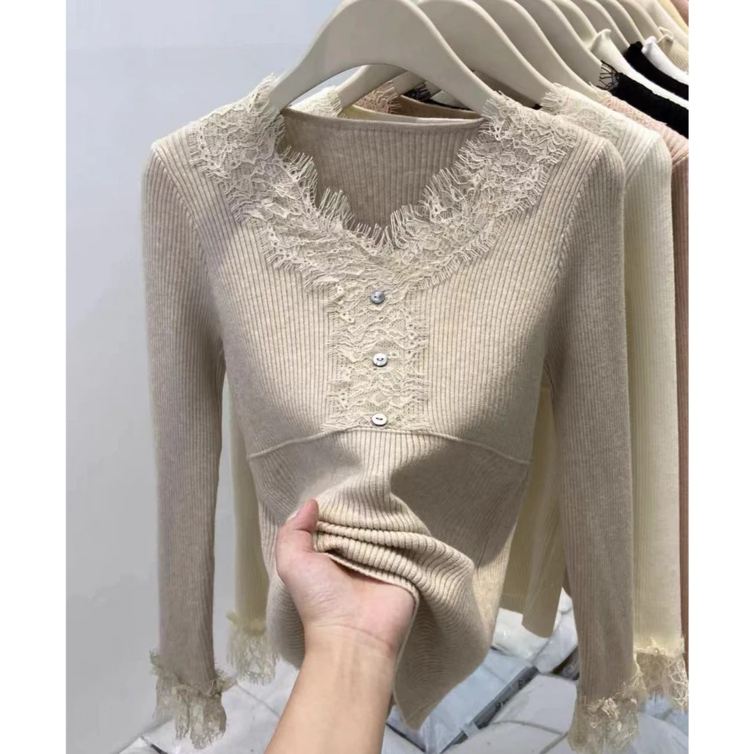 3688大码女装2025春季新款蕾丝拼接V领显瘦时尚内搭打底毛针织衫·