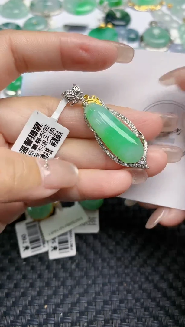 颈饰未镶嵌翡翠天然缅甸A货翡翠百元以上9元证书费自理