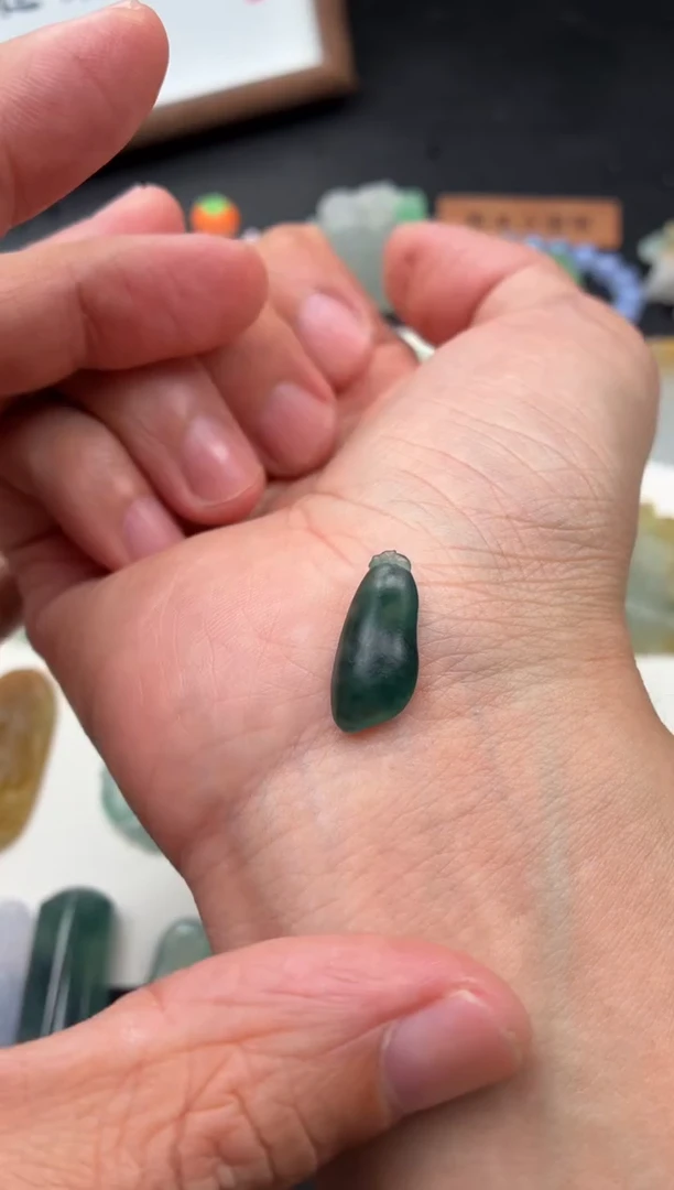 未镶嵌定制翡翠翡翠