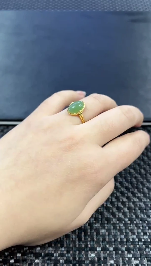 【闪购商品】和田玉戒指银S925镶嵌一个 多样性发一件